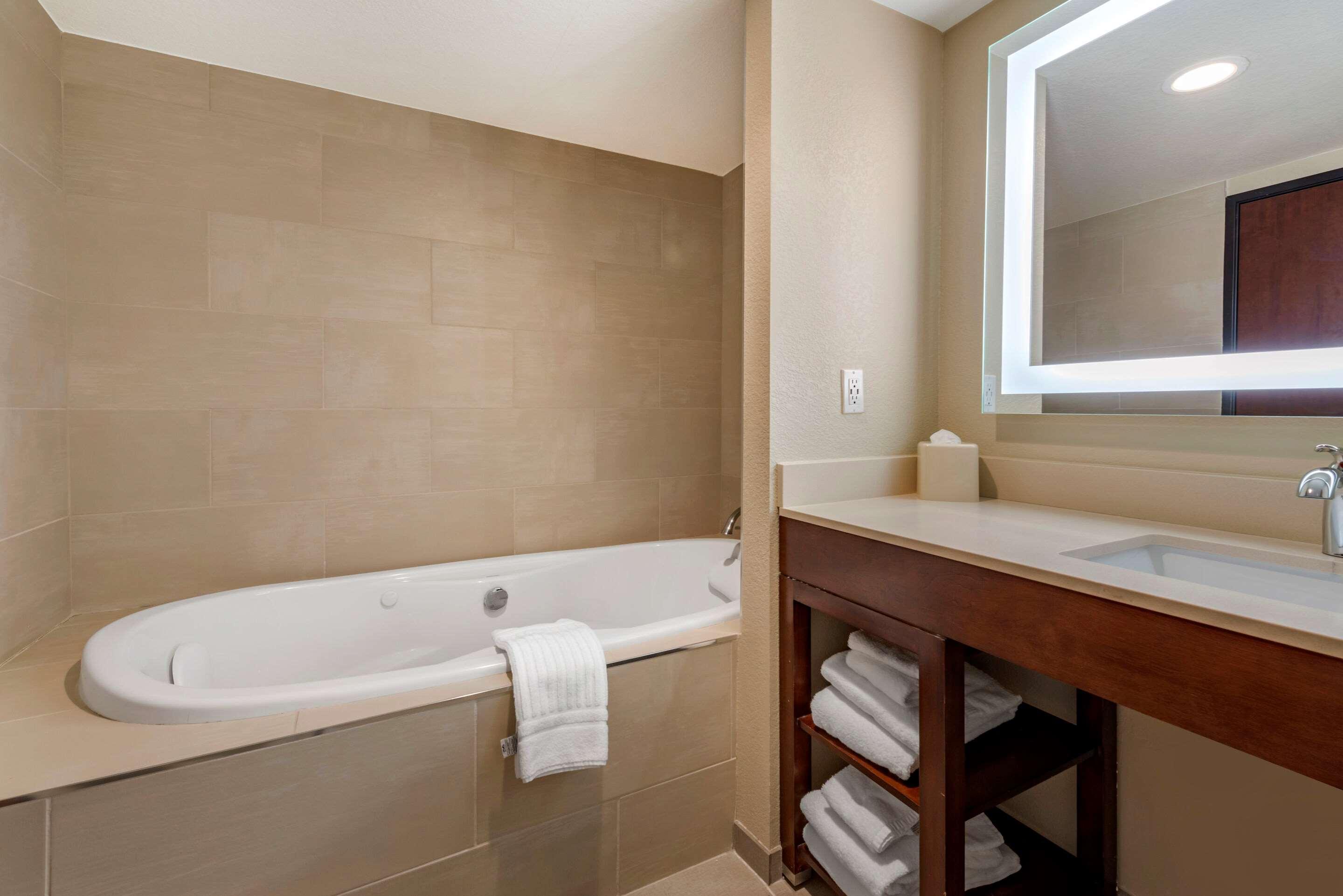 Comfort Suites Broomfield-Boulder-Interlocken Extérieur photo